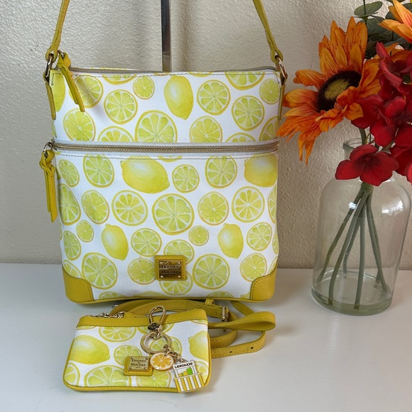 LIKE NEW Dooney & Bourke Citrus Delight Crossbody / Shoulder Bag with strap - Picture 13 of 13